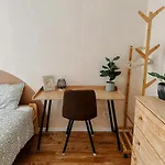 Quiet Boho Lair 10 Min To Centre