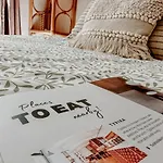 Quiet Boho Lair 10 Min To Centre