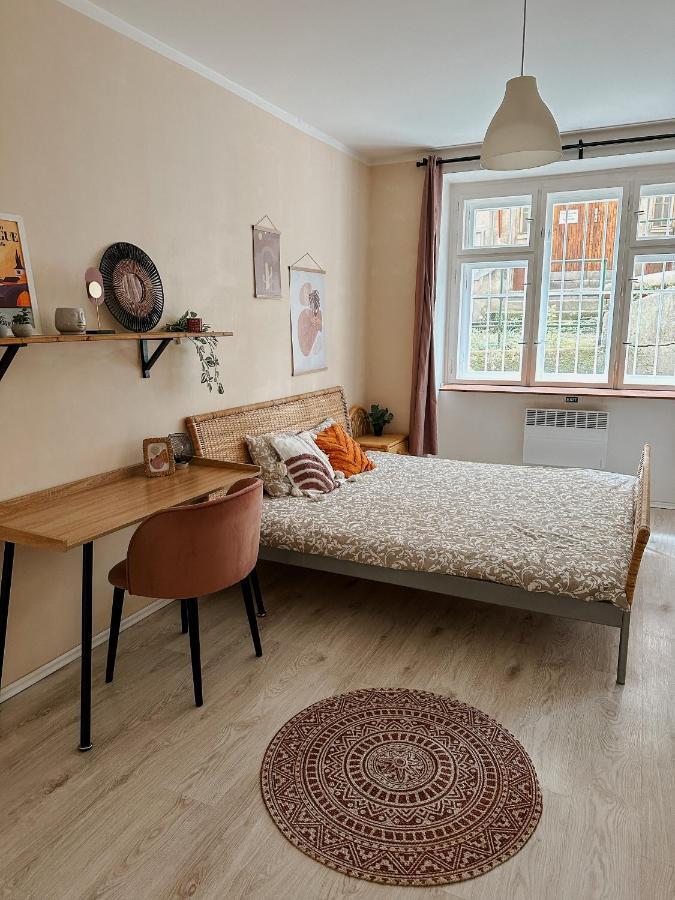 Quiet Boho Lair 10 Min To Centre